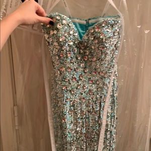 Sherri hill prom dress